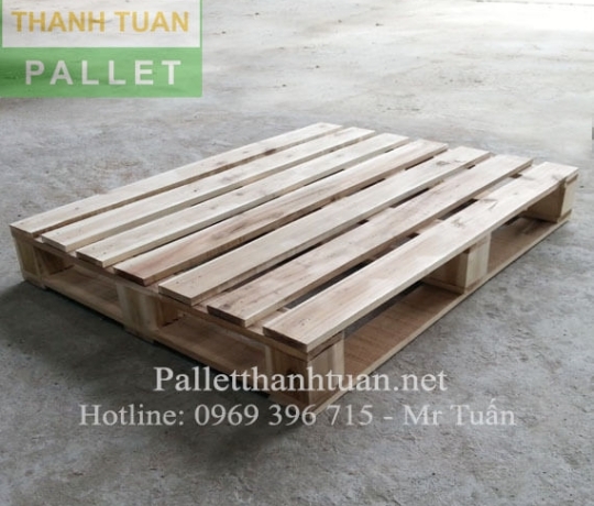 Pallet Gỗ 4 Hướng Nâng Tải Trọng 2,5 Tấn